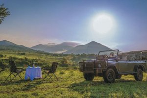 Picknickpause während einer Pirschfahrt im Songimvelo Game Reserve, Südafrika